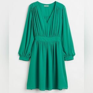 H&M Women’s Green V-Neck Long Balloon Sleeve Dress Tie Back Size XL